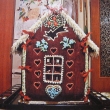 35 cm vysok� chaloupka,v�novan� do tomboly.