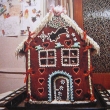 35 cm vysok� chaloupka,v�novan� do tomboly.
